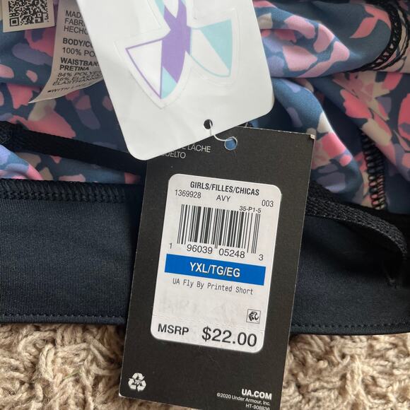 NWT! Under Armour Girl's Fly By Printed Black Shorts Size XL (18-20 Big Kid) - Picture 4 of 4